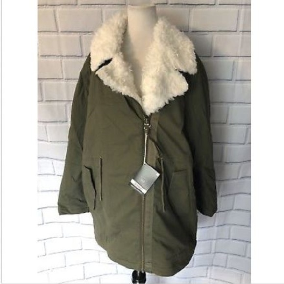Gap Faux Fur Lined Parka New Army Green Coat NWT Gap Faux Fur Lined Parka New Army Green Coat NWT